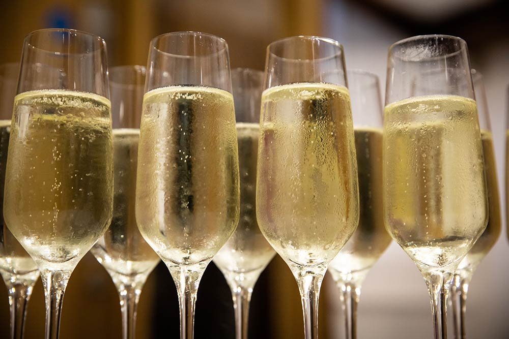 Champagne - Bubbly